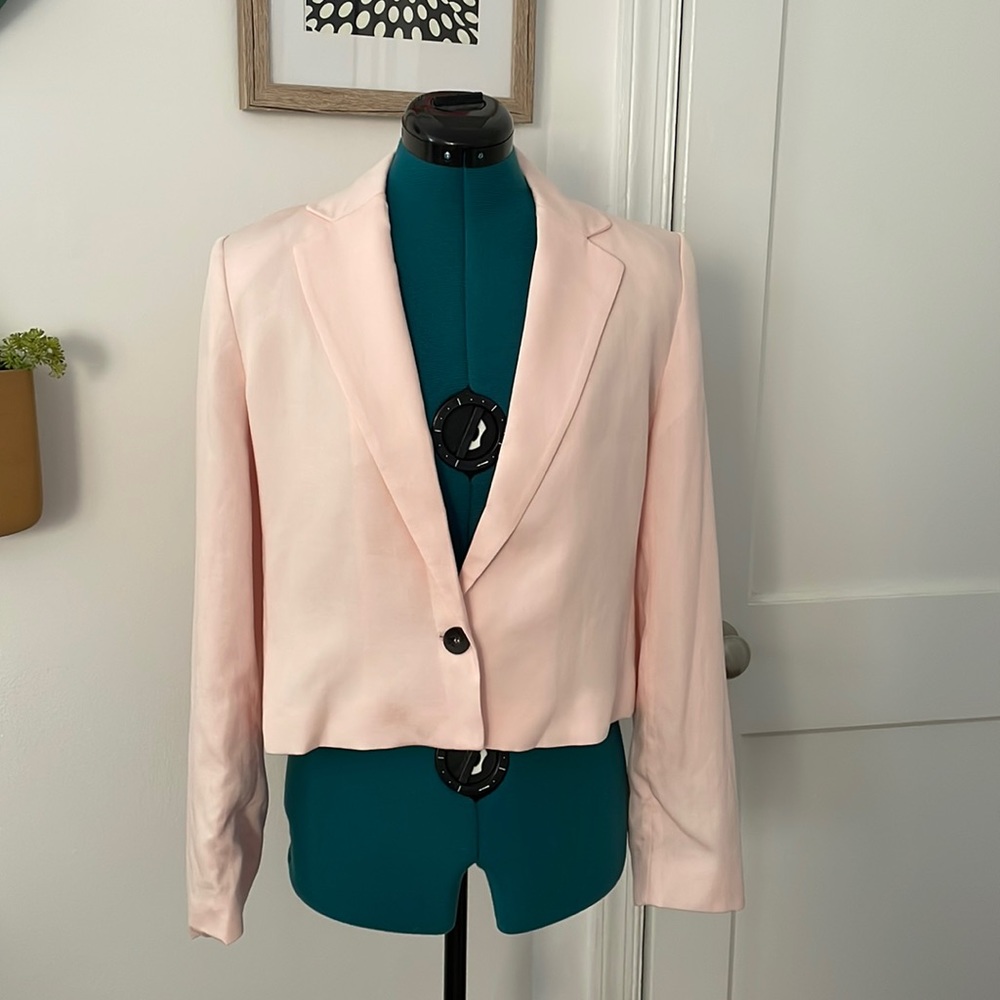Pink cropped blazer